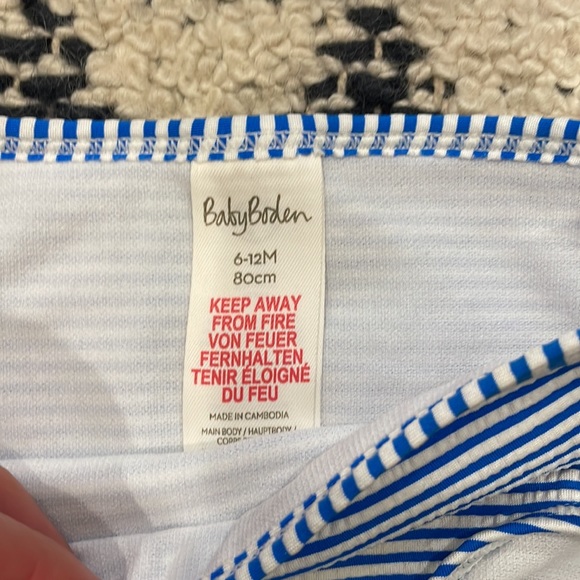 Baby Boden long sleeved rash guard swim set 6-12 months - Picture 4 of 6